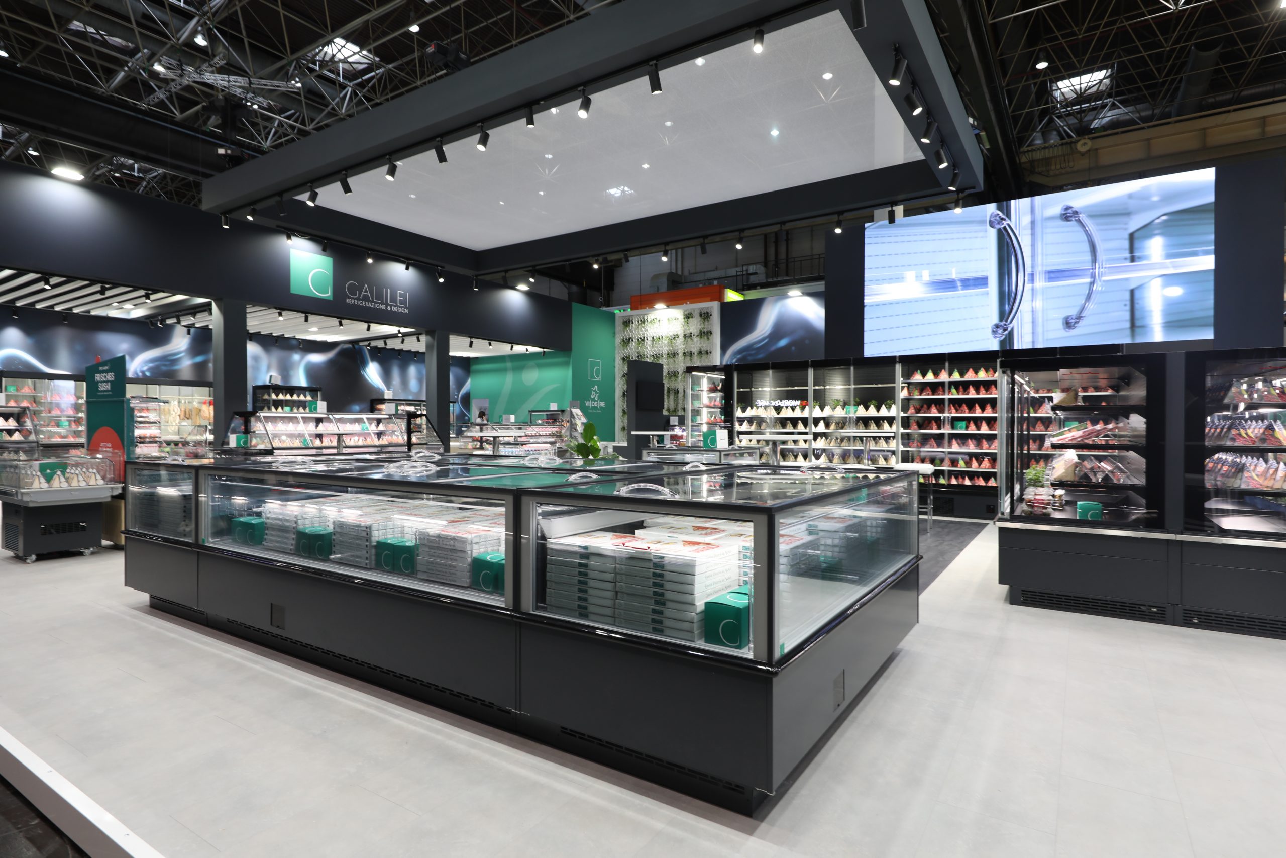 NK-TK-Insel Kairos mit Kopfmöbel